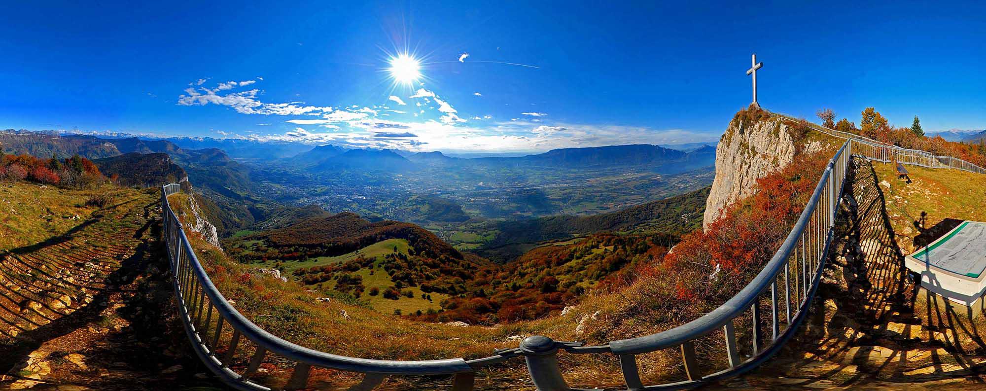 cliquez pour ouvrir la visite 360°