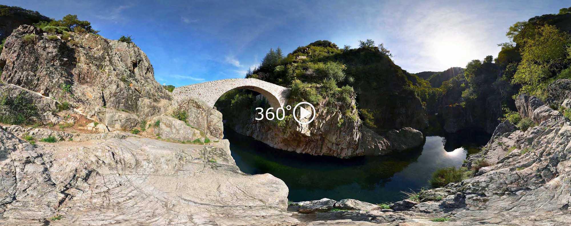 cliquez pour ouvrir la visite 360°