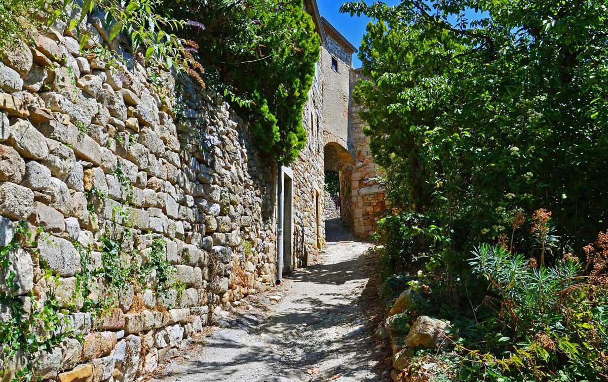 autre ruelle montant au Château