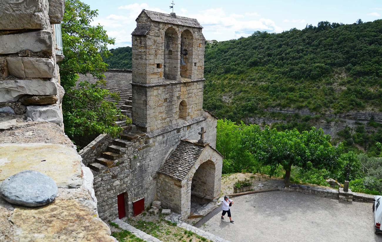 l'Eglise Romane de Naves 