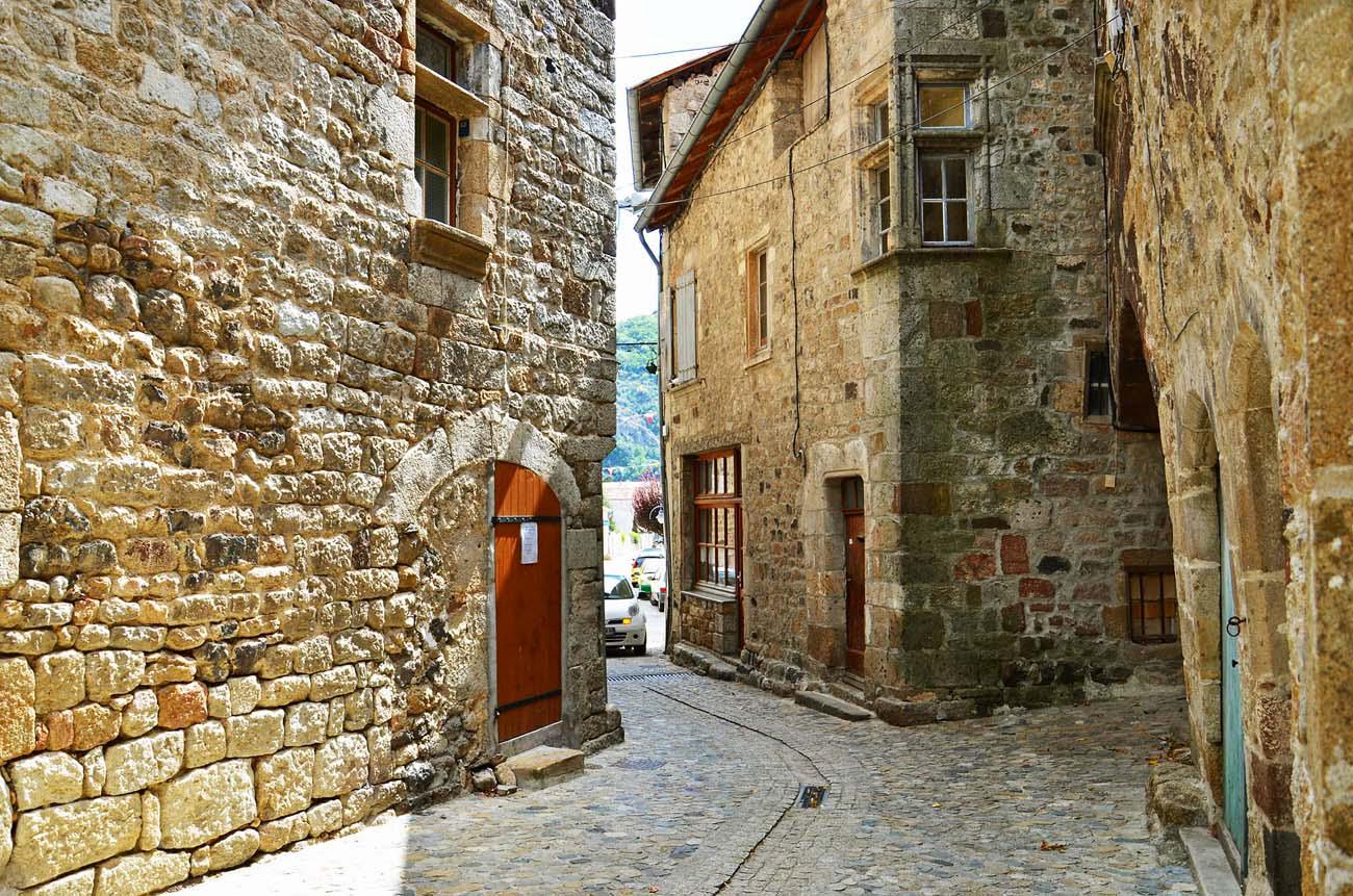 fenêtre d'angle à meneaux - Maison du Notaire Eschalier - rue Mercière 