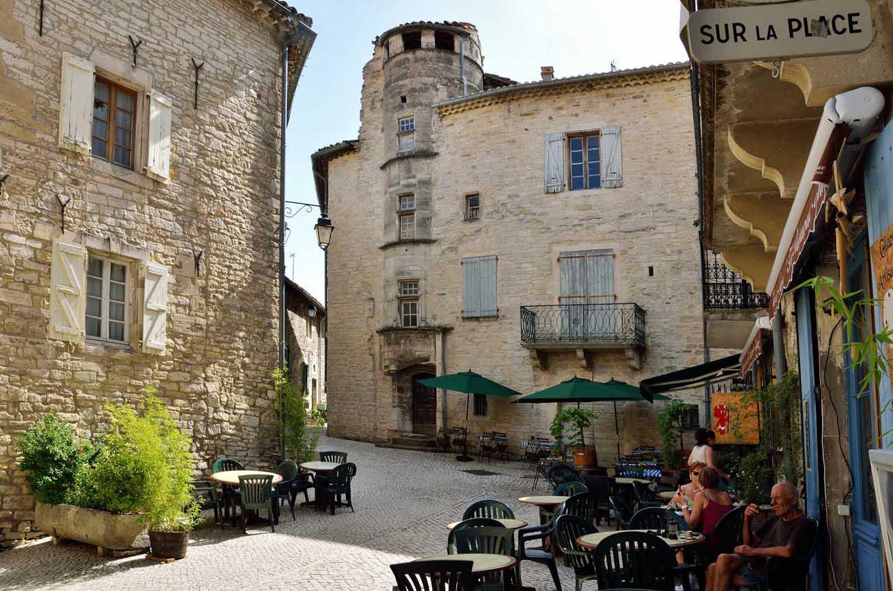 la place de la Halle