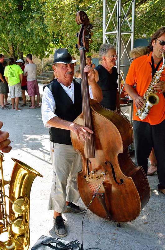 violonceliste de 83 ans !... 