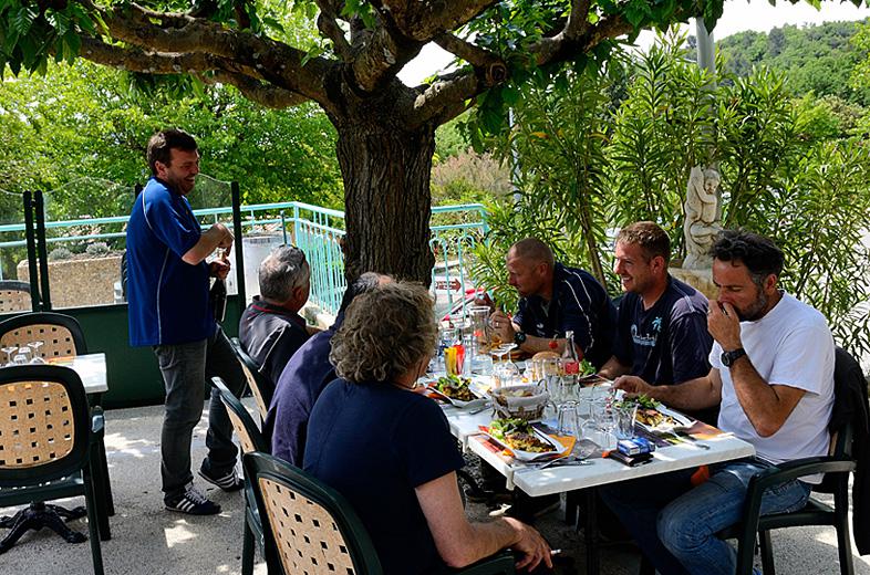 restaurant &#34; la Table de Roussas&#34;