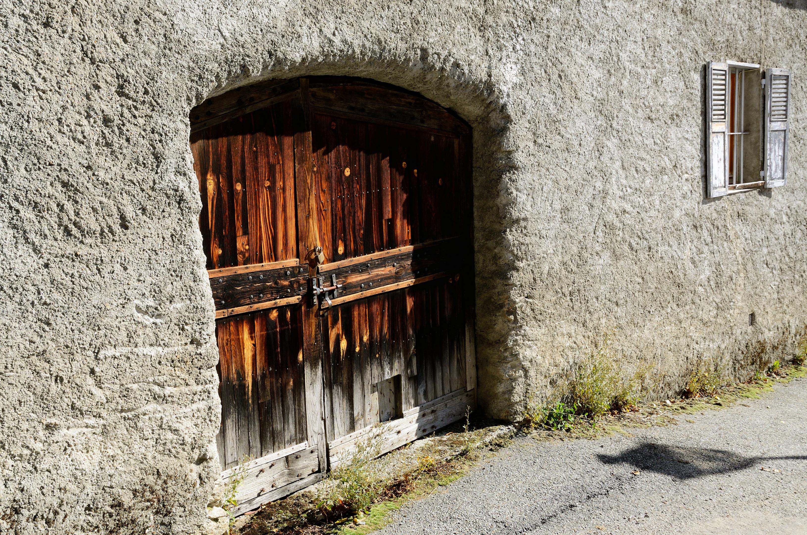 porte de grange au Mollard